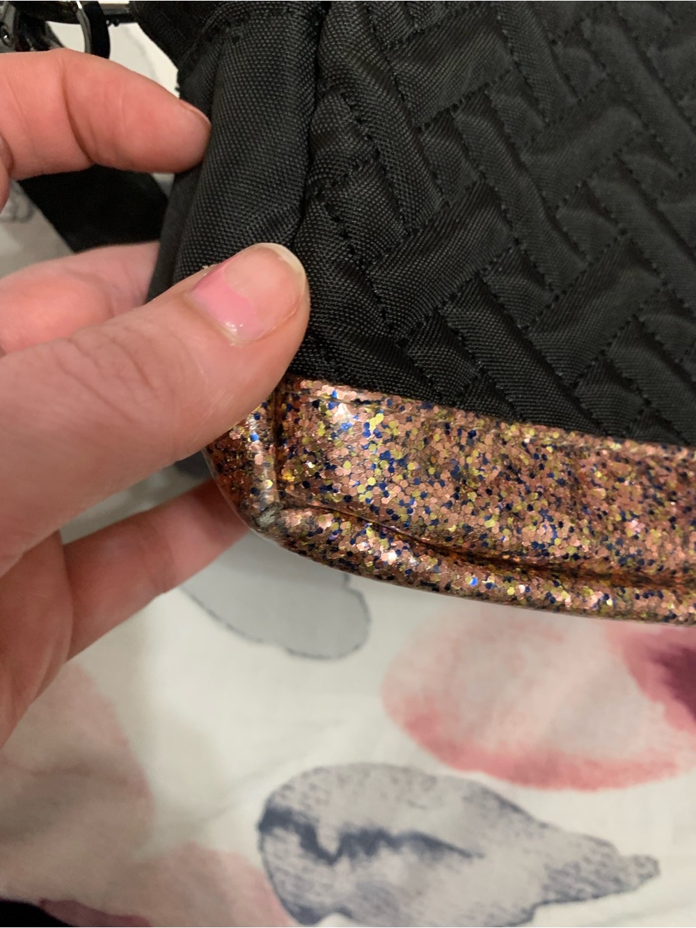 lug Black Crossbody Bag with Rose Gold Glitter Base punter - Picture 6 of 7